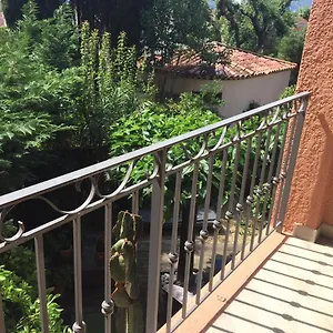 Appartement Belle Résidence Au Centre De Tropez Avec Piscine Et Garage, Saint-Tropez
